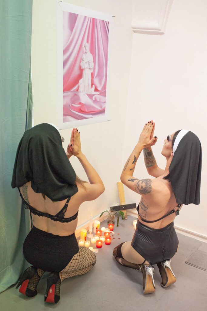 Dorota Holubova A7 Gallery